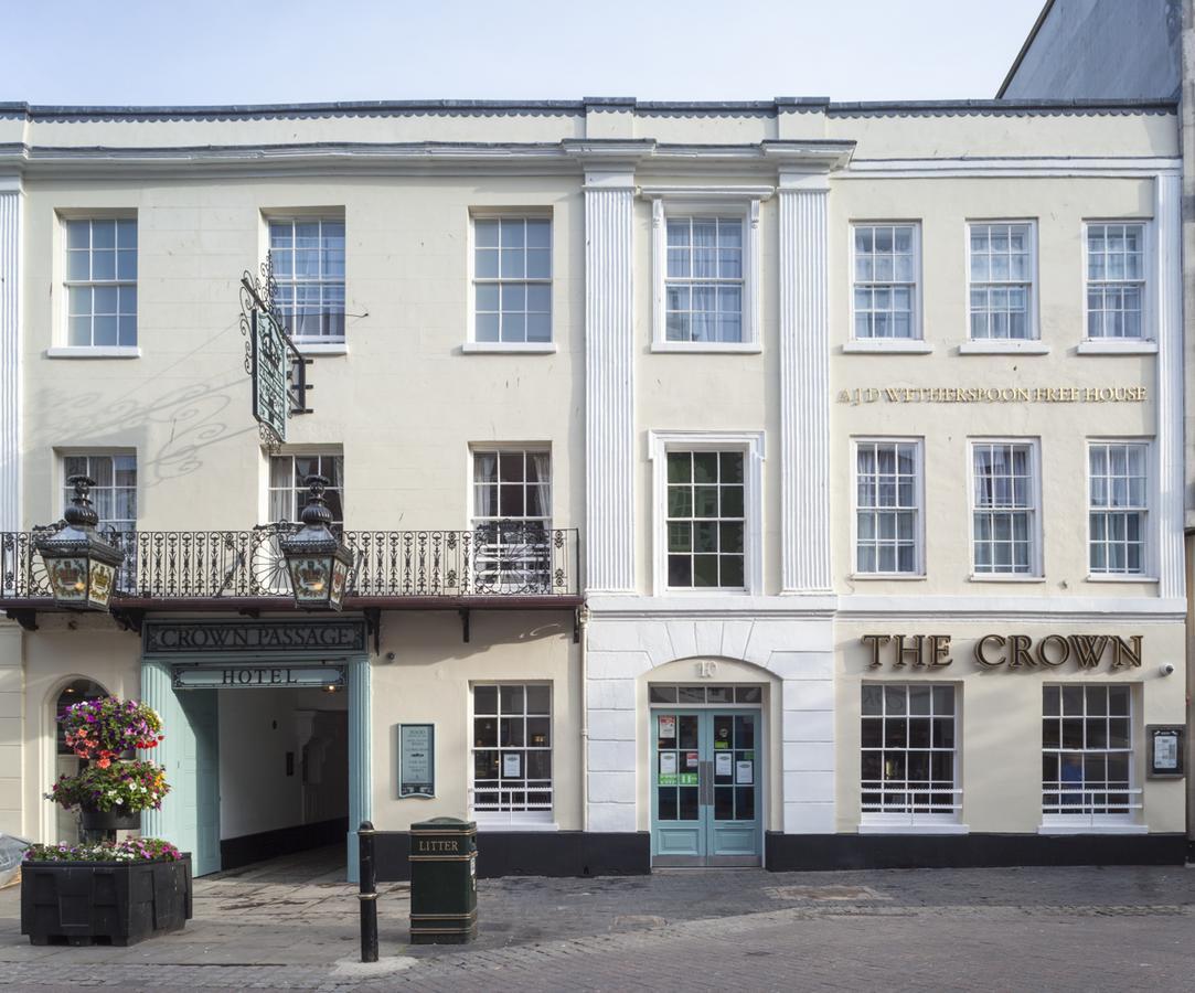 The Crown Wetherspoon Hotel 4*
